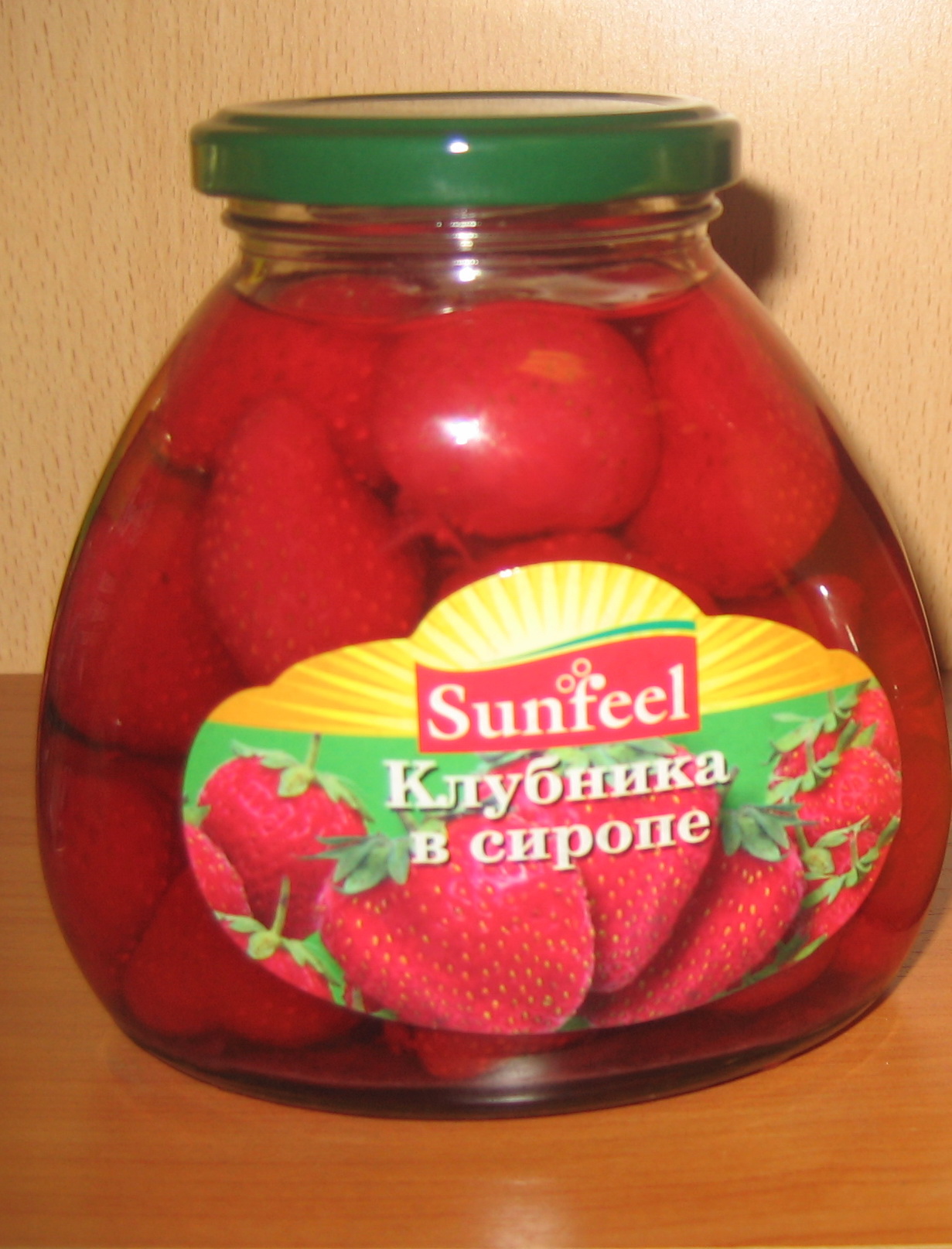 canned strawberry