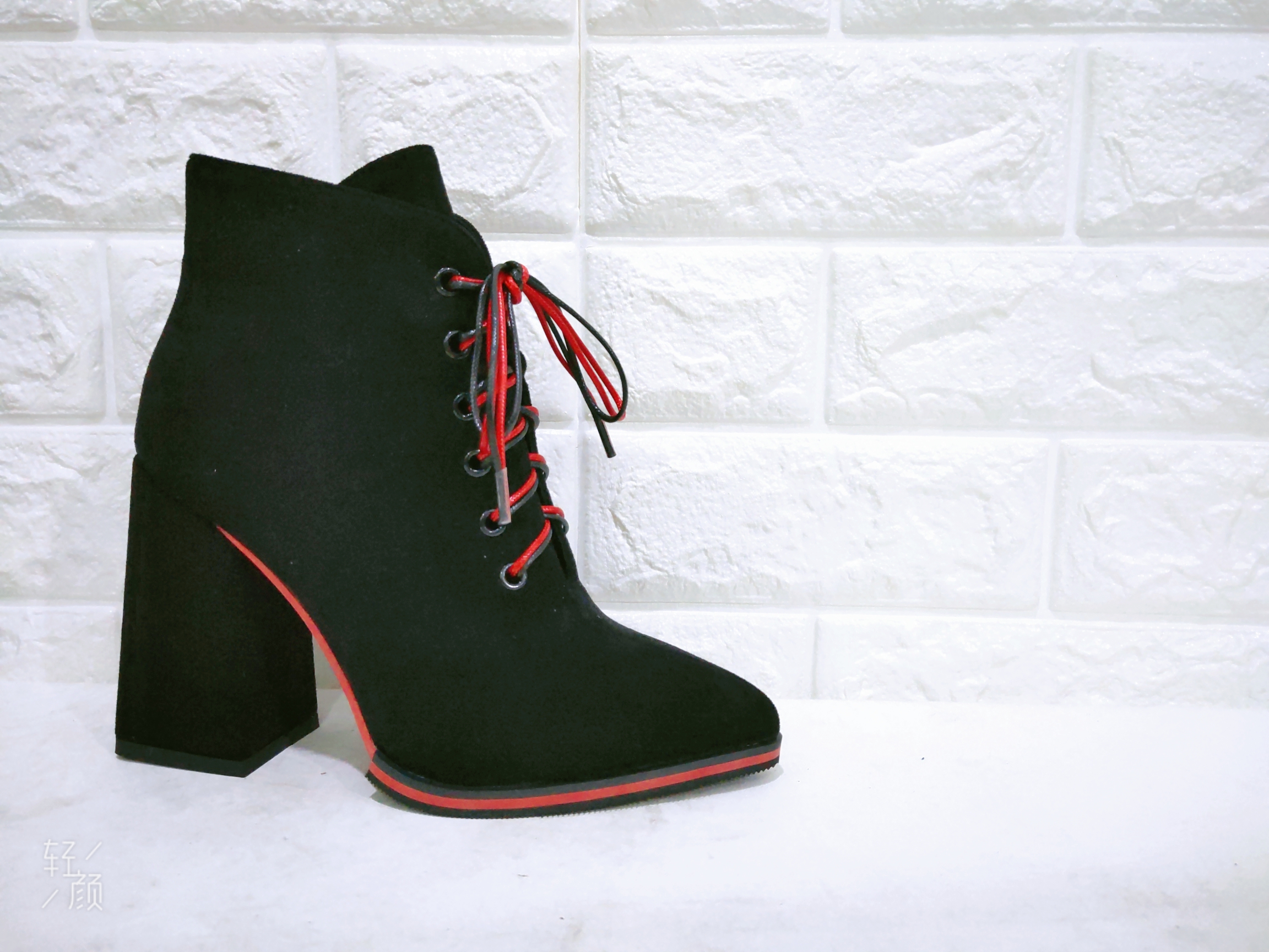 Women's short plush shoes