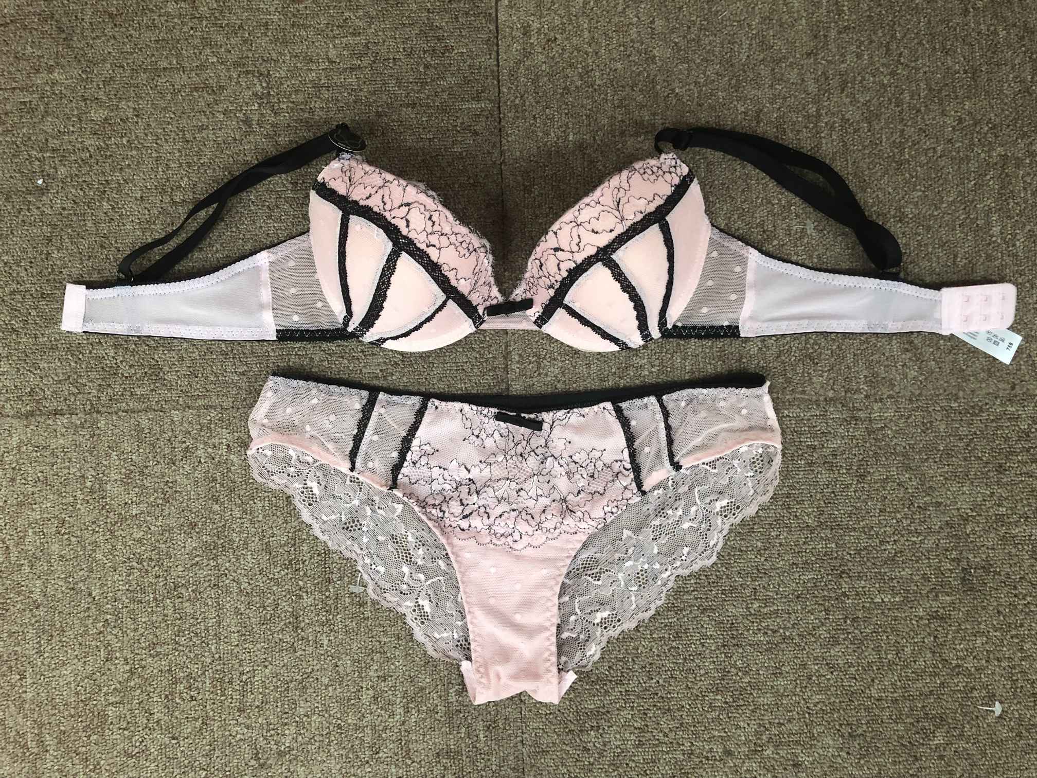 Ladies Bra Set