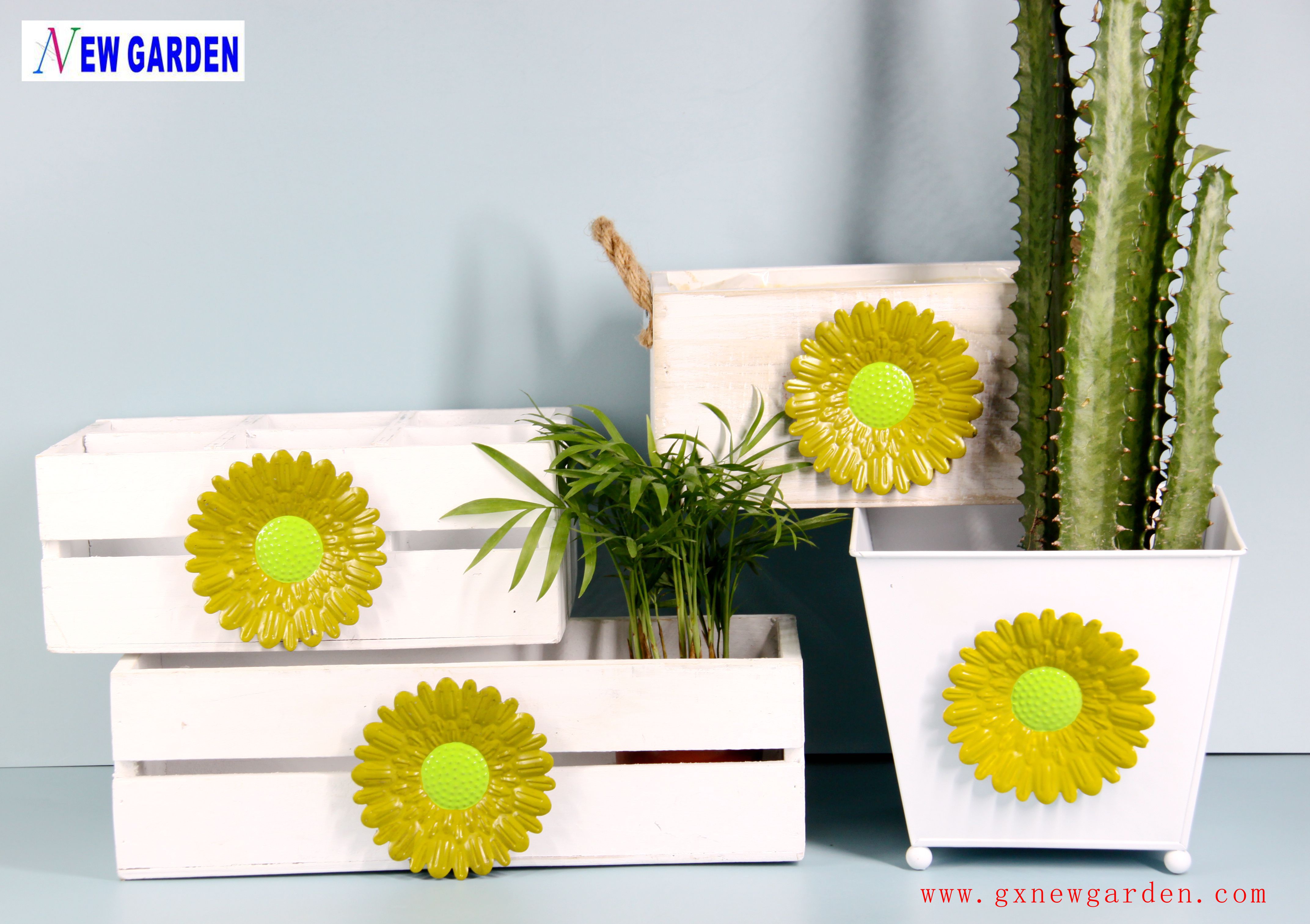 wooden flower pot
