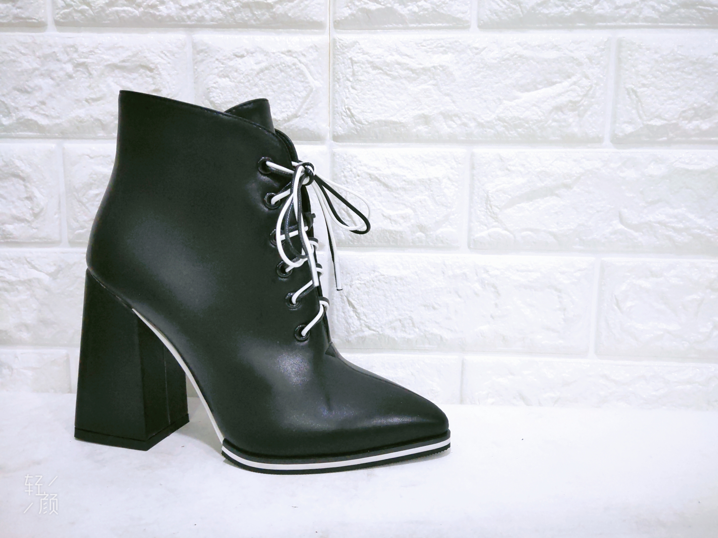 Women's short plush shoes