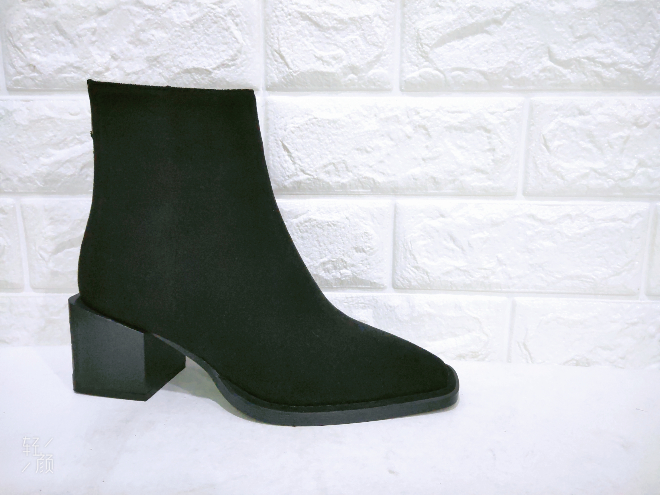 Women's short plush shoes