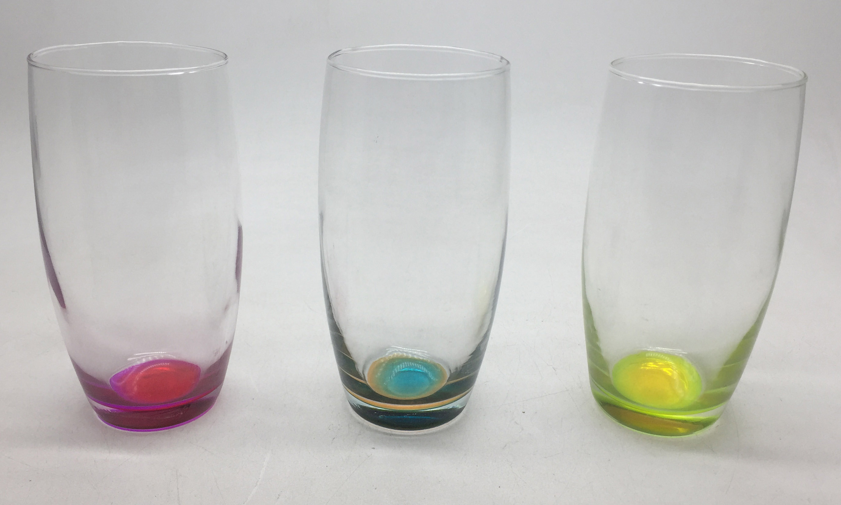 Bottom sprayed glass tumbler