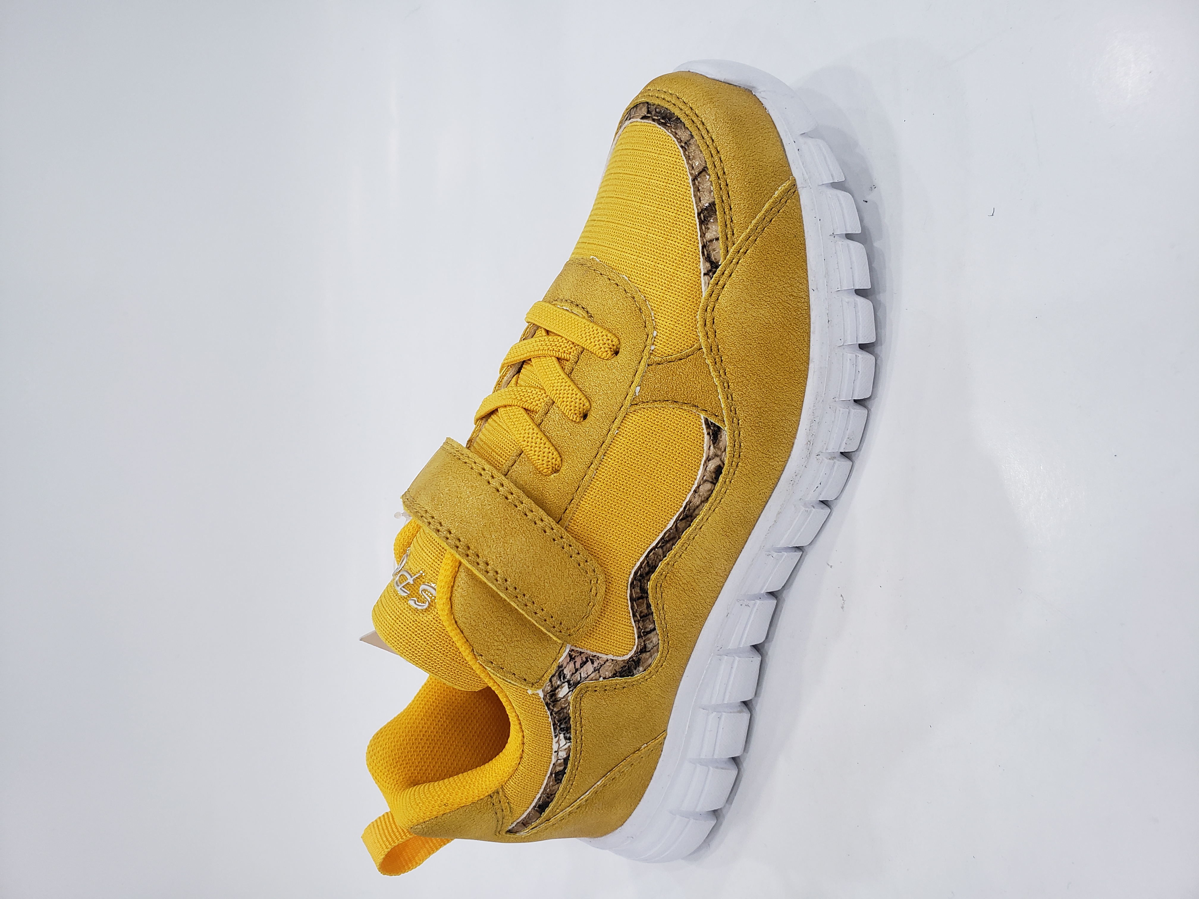 sport shoes