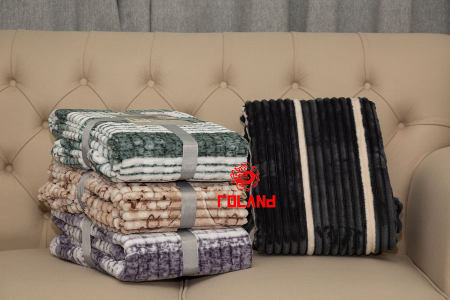 Print Flannel With Burnout& Jacquard Stripe+sherpa Backside, 2 Layer Blanket/Throw