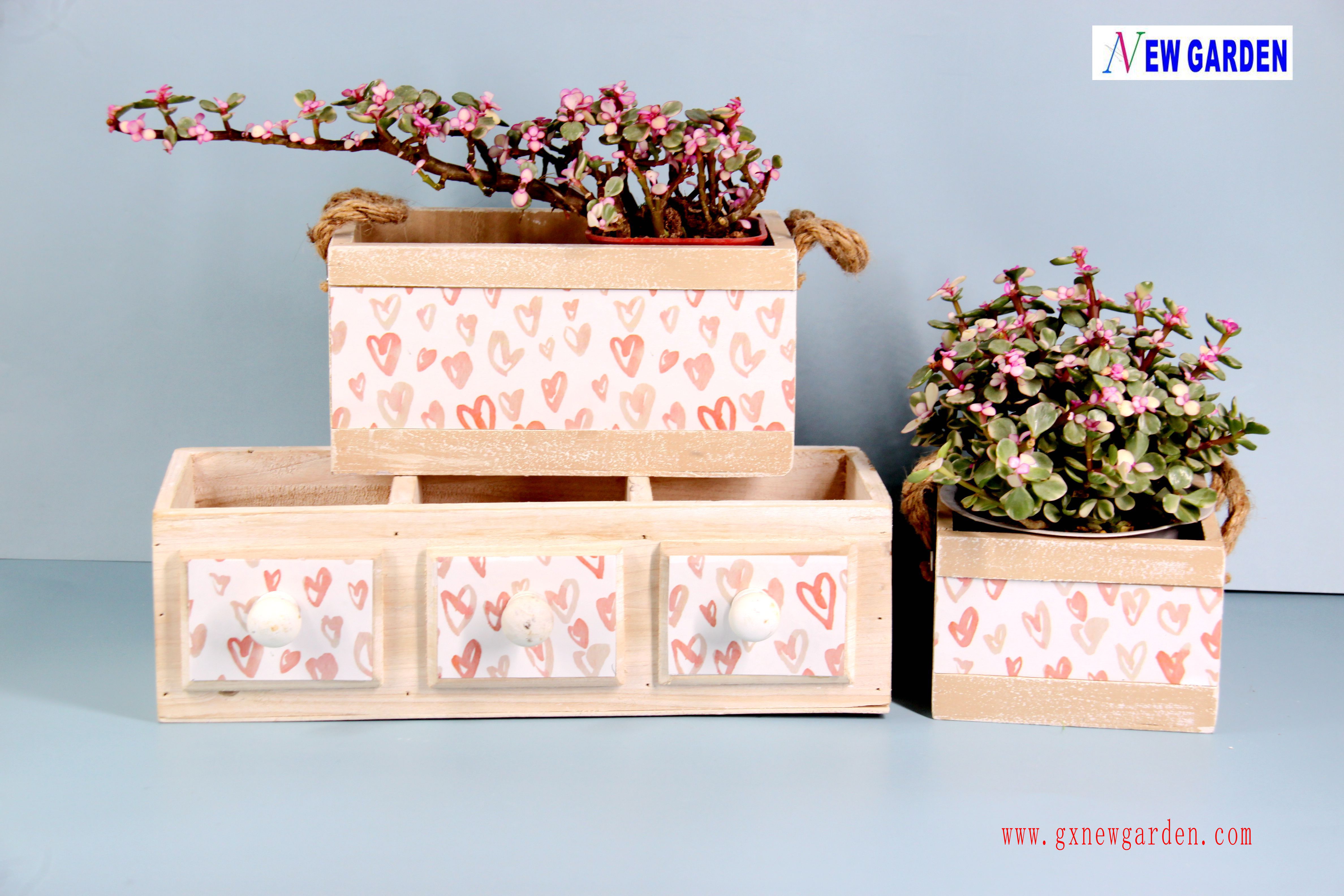 wooden flower pot
