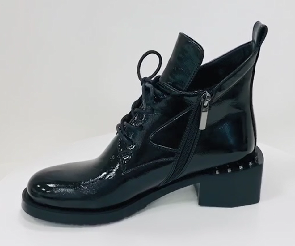 Women's boots