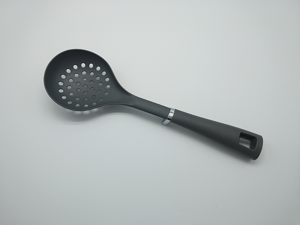 Nylon Skimmer