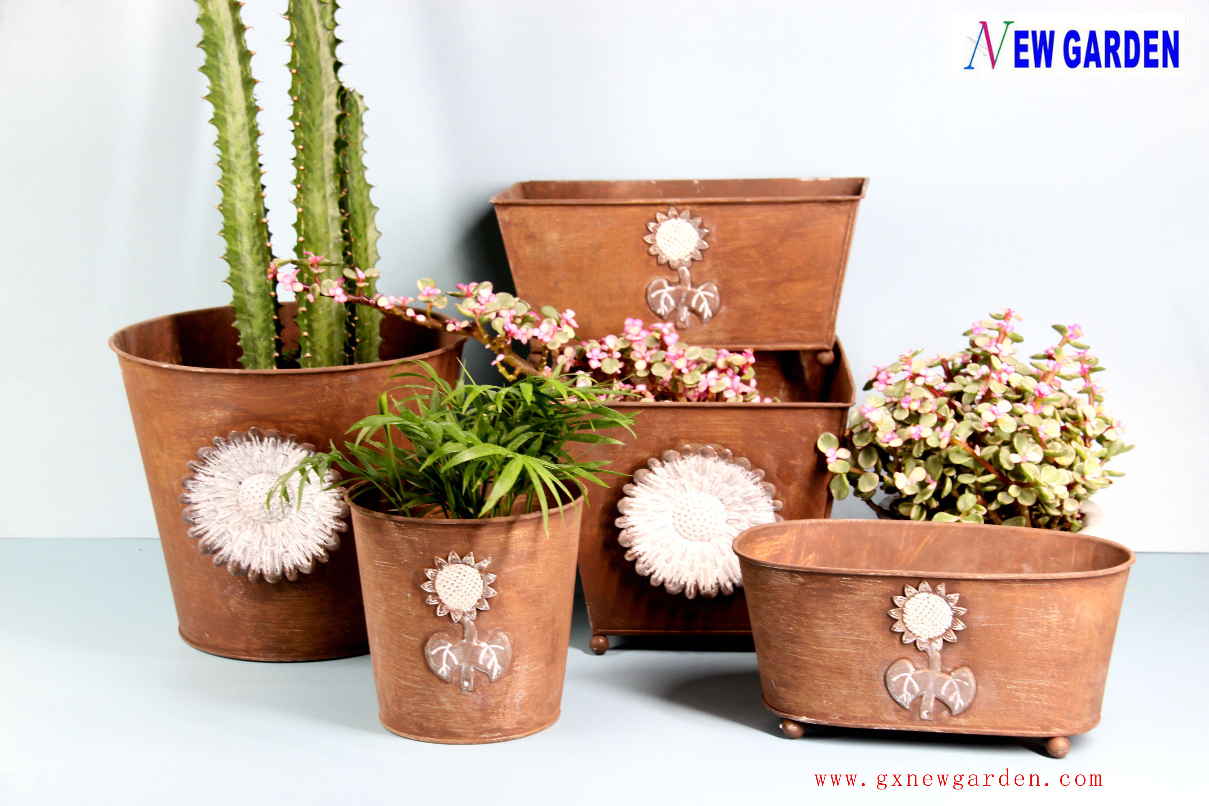 Zinc flower planter