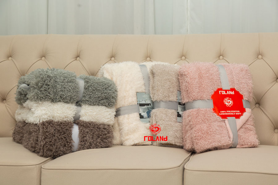 Pv Fur(Lion Fur) With Mink Backside 2 Layer Blanket/Throw