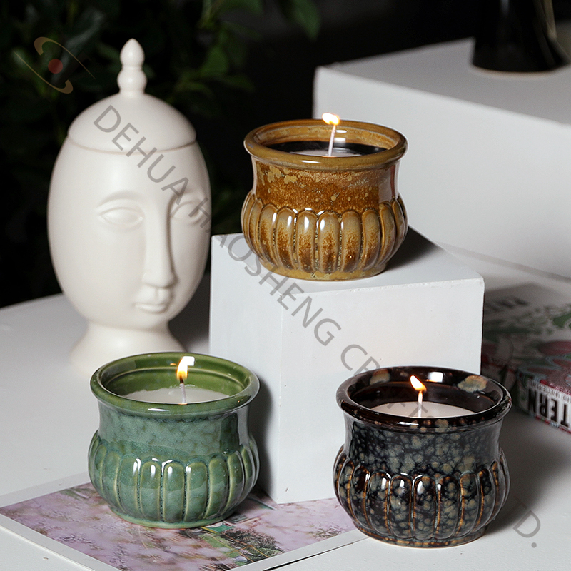 Embossed pattern candle holder