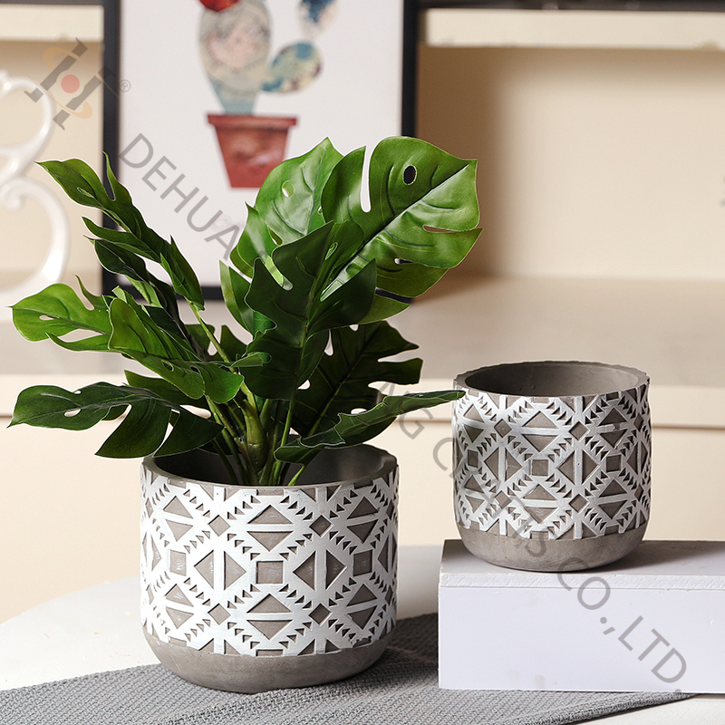 Cement Embossed flowerpot with round mouth and window design