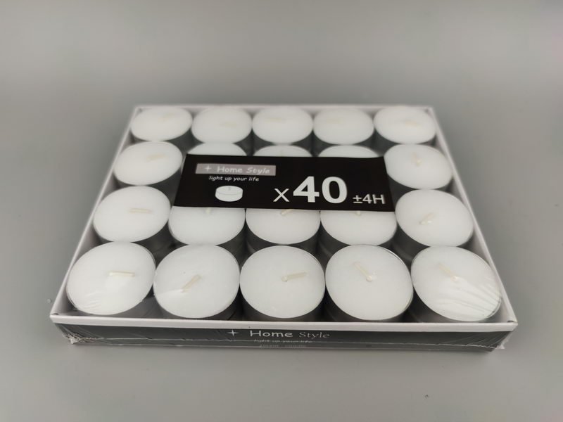 S/40 white tealights in aluminium cup