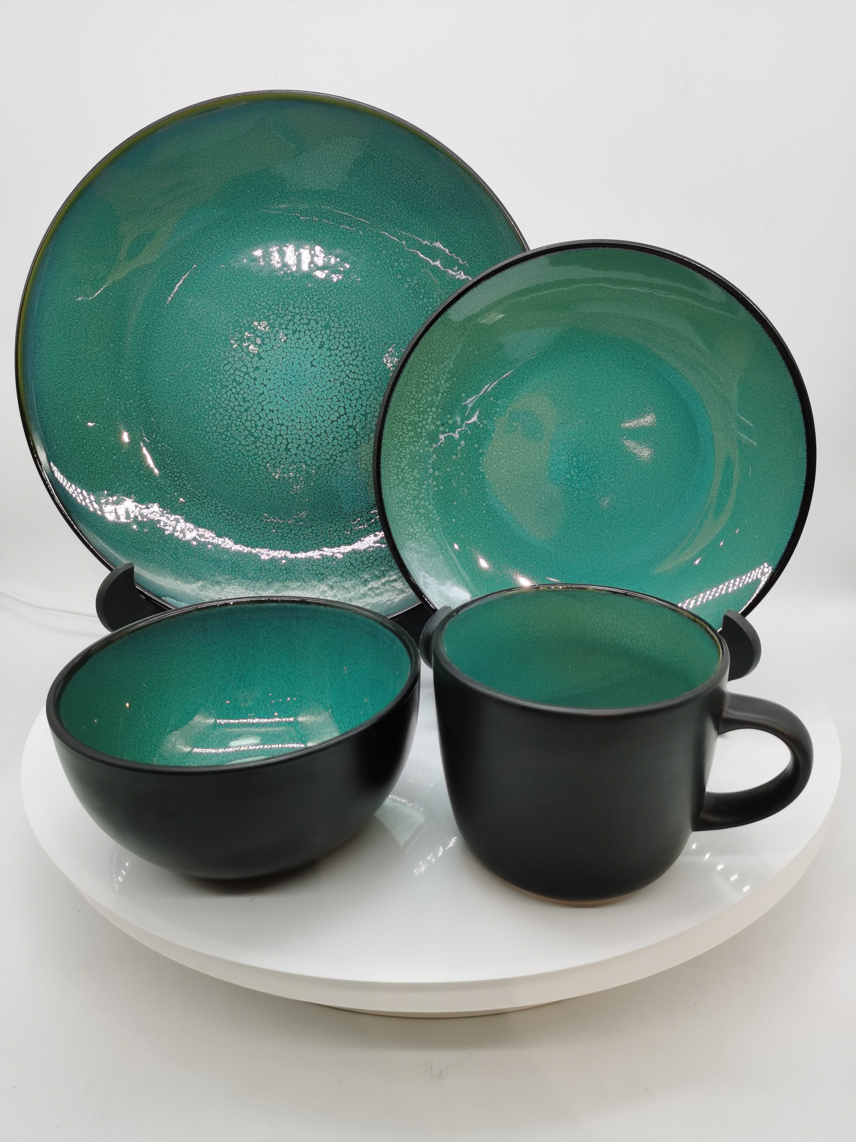 16pcs dinner set two tone glaze one side with reactive glaze