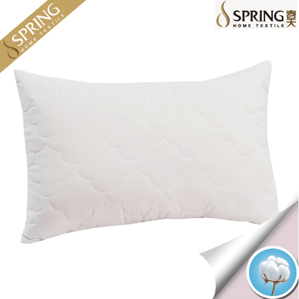 Wool surround pillow