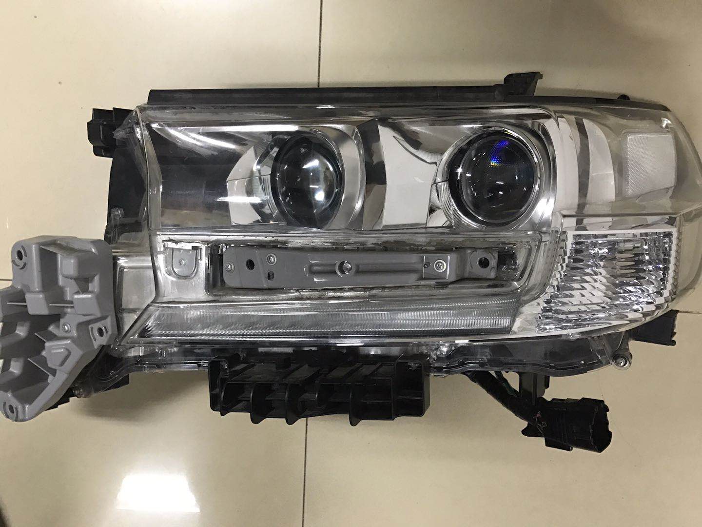 auto lamp
