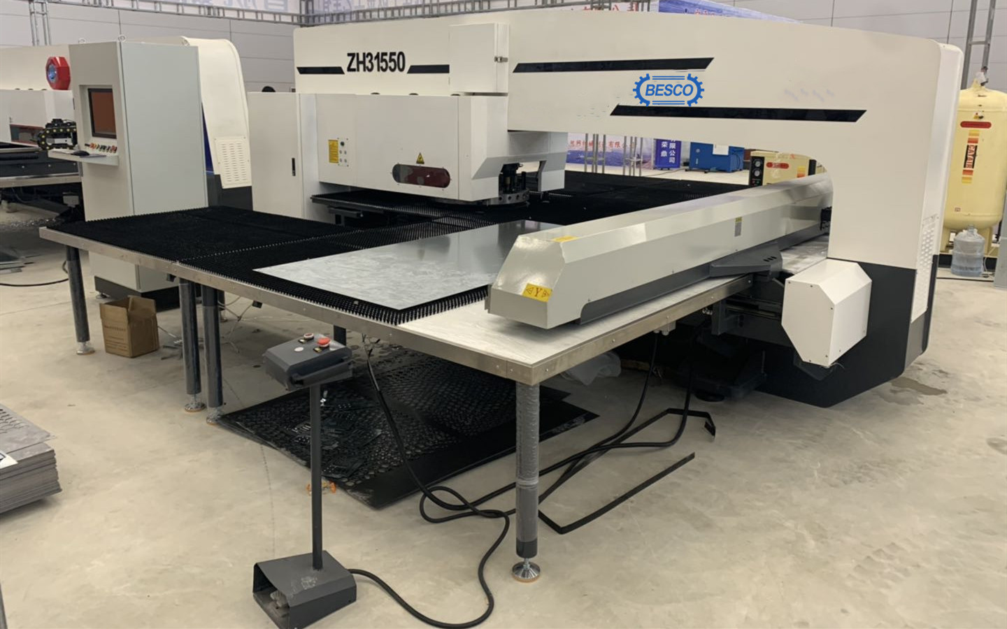 CNC Turret punching machine