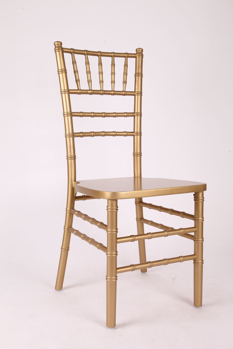 Wooden chiavari chair