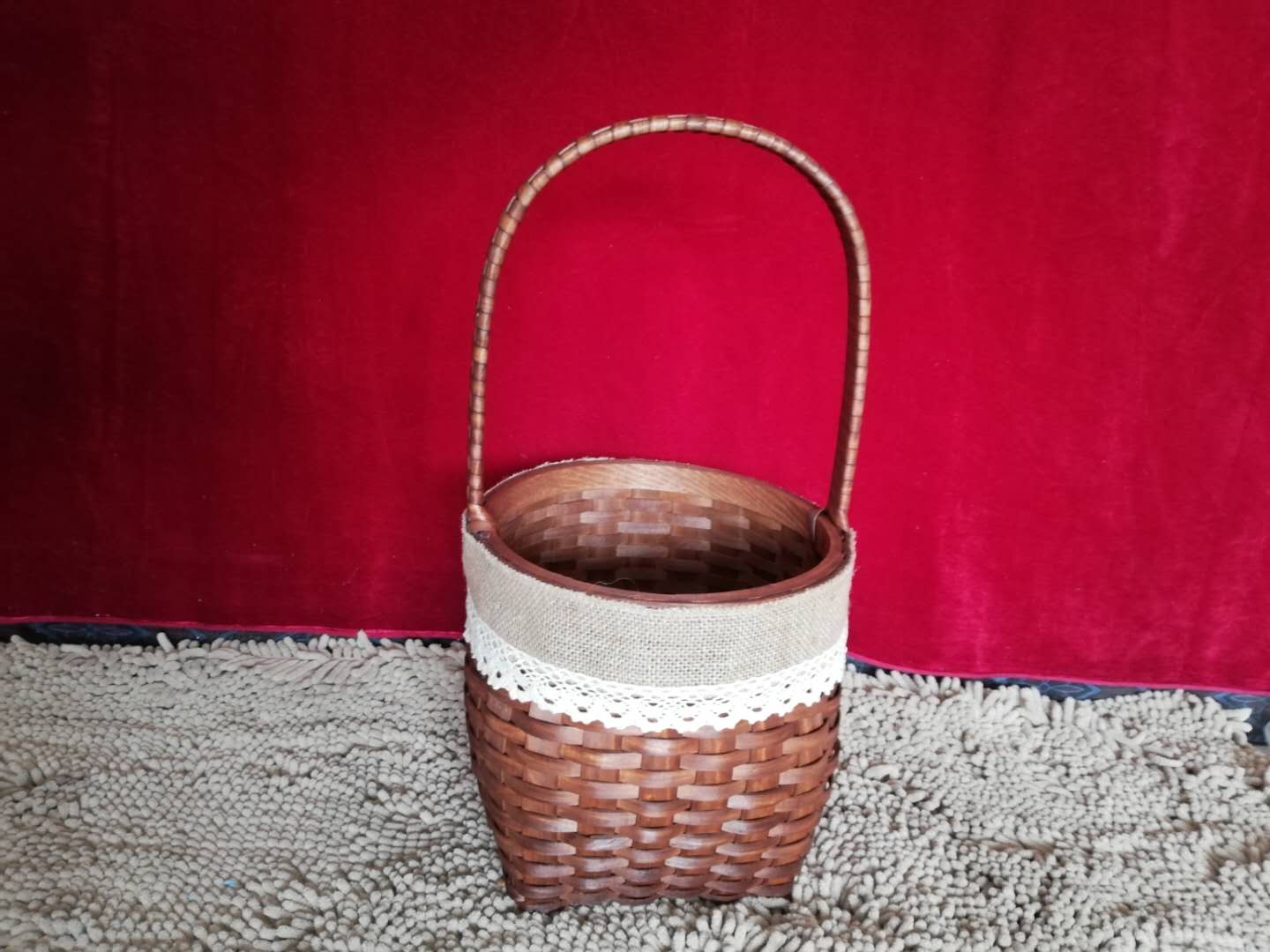 Wood chip basket