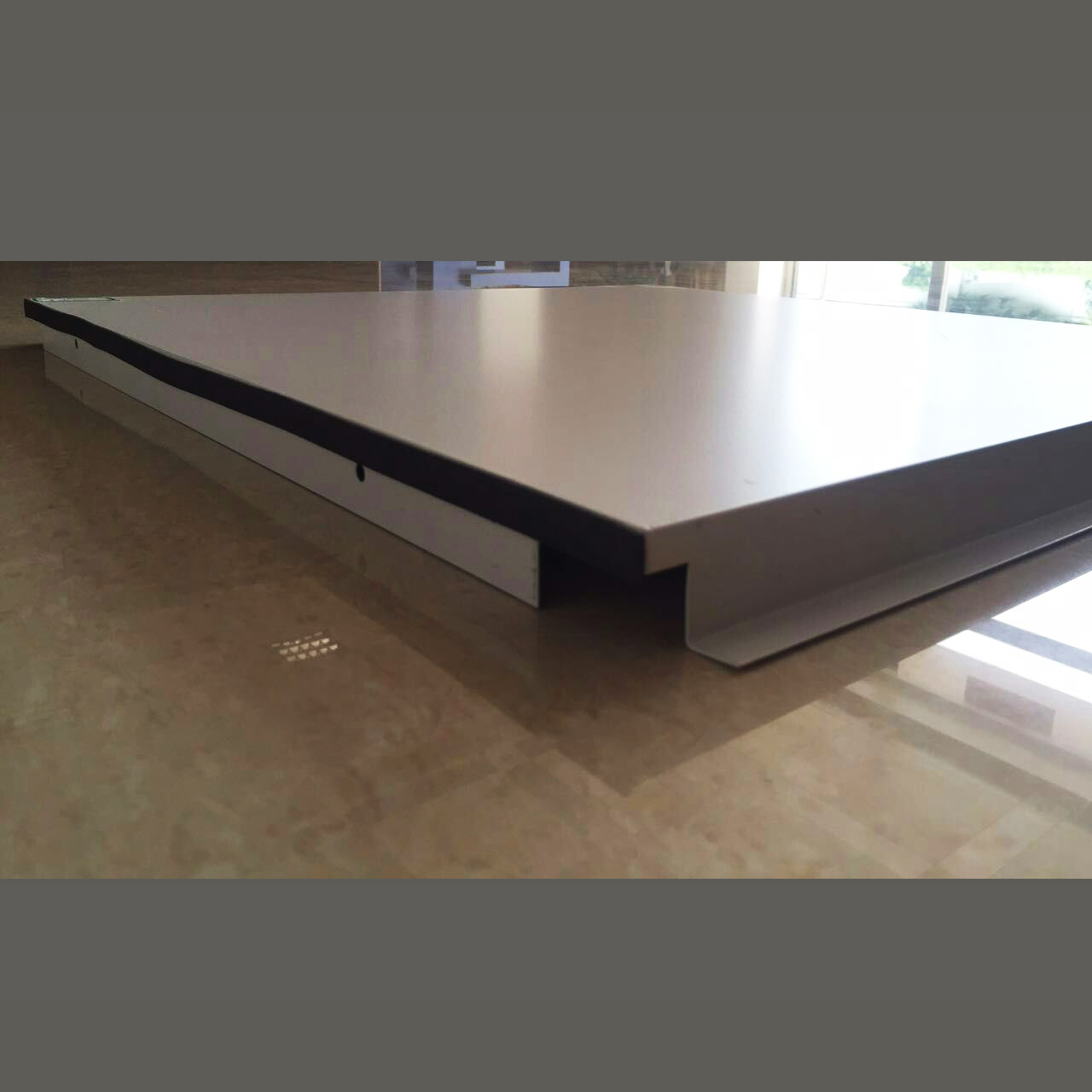 Aluminum Ceiling Hook on Ceiling Metal Ceiling Suspended Ceiling False Ceiling 600x600/1200Fireproof
