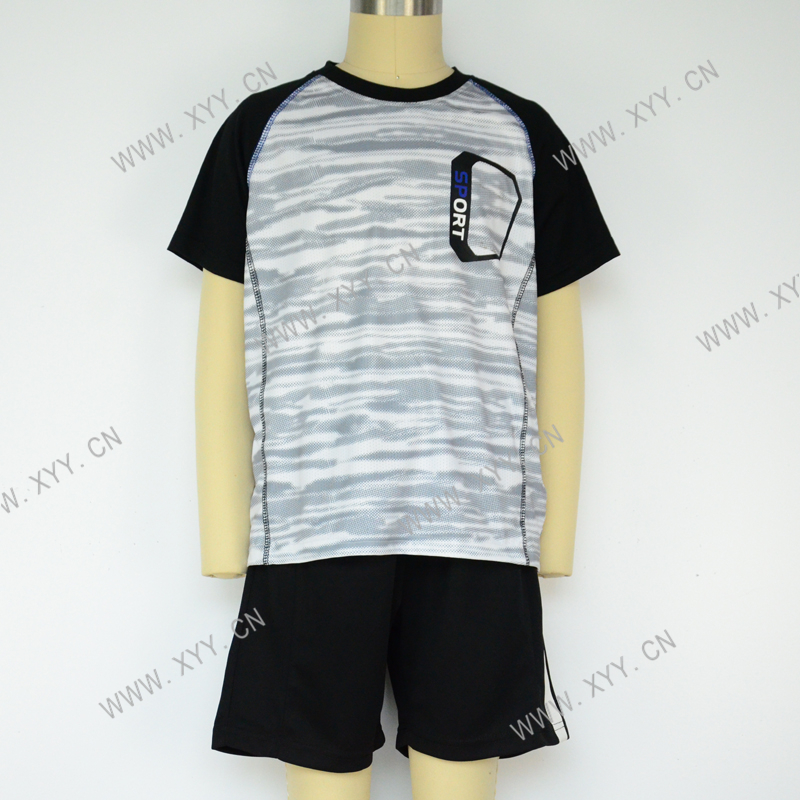 Boy's t-shirt and shorts