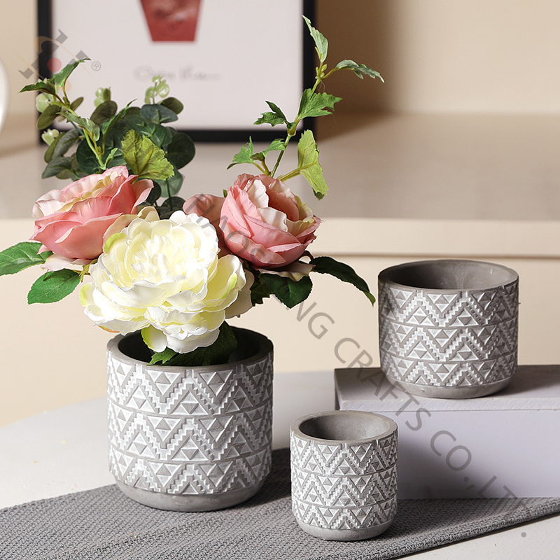Cement Round flower pot with embossed pattern
