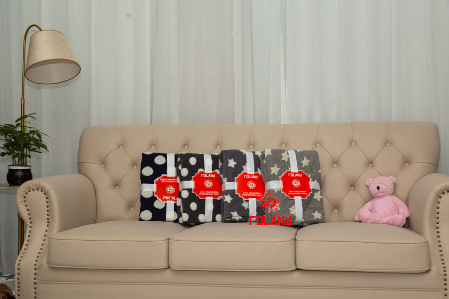 Acrylic/Polyester Jacquard Blanket/Throw