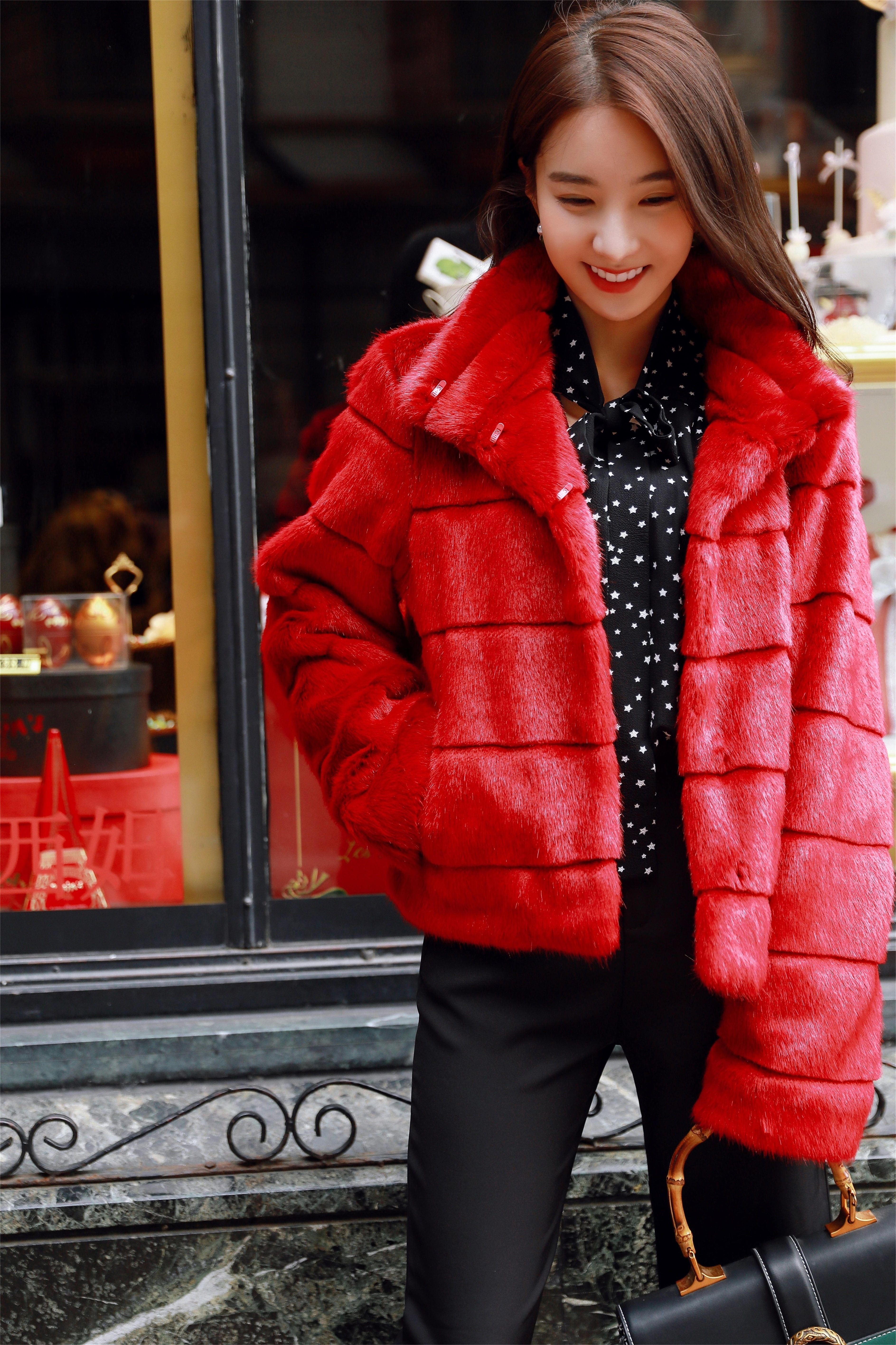 Ladies Fake Fur Coat