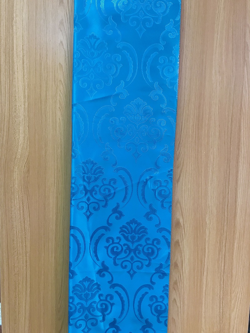 Curtain and curtain fabric