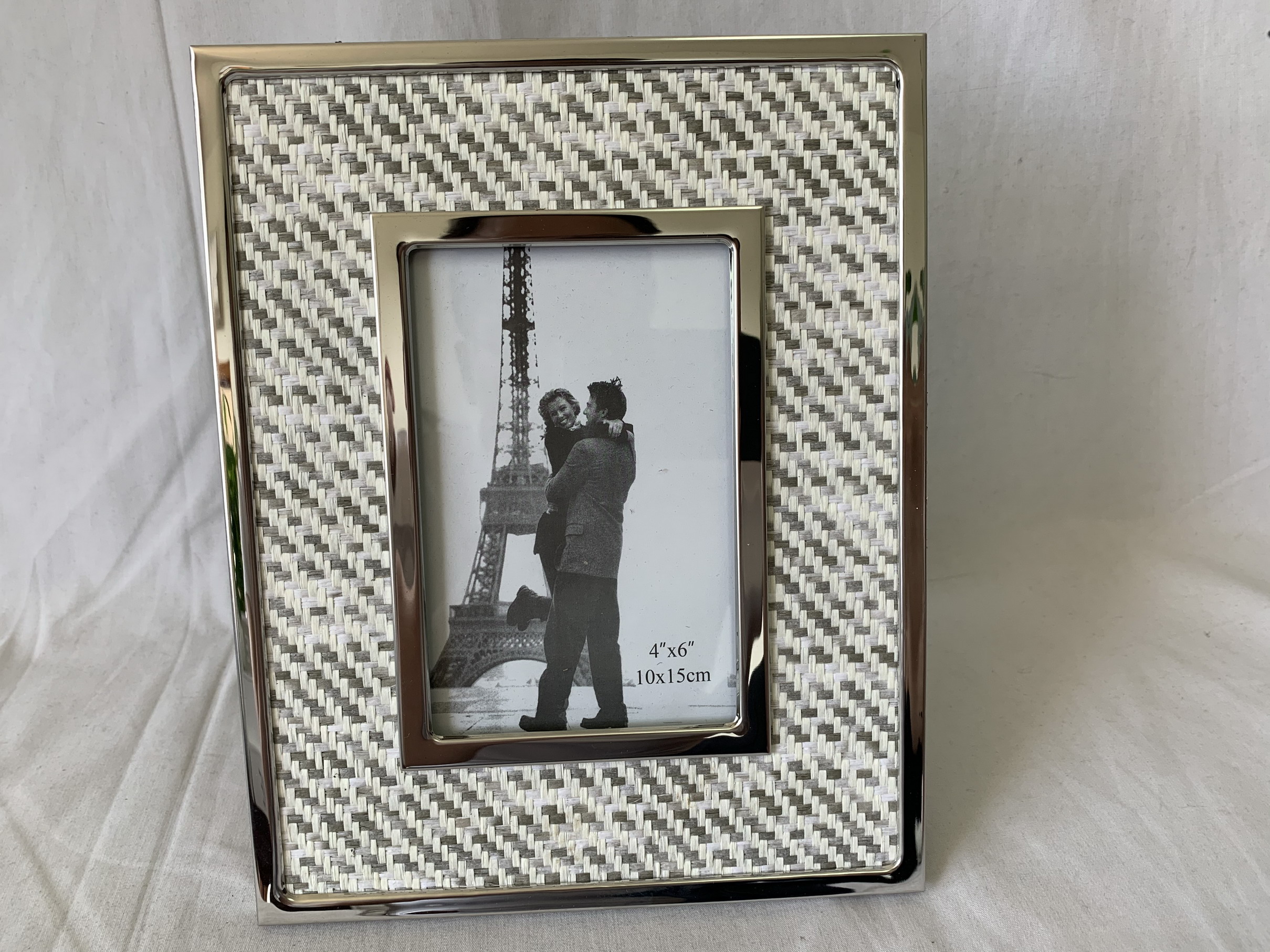 Mdf Frame With Metal