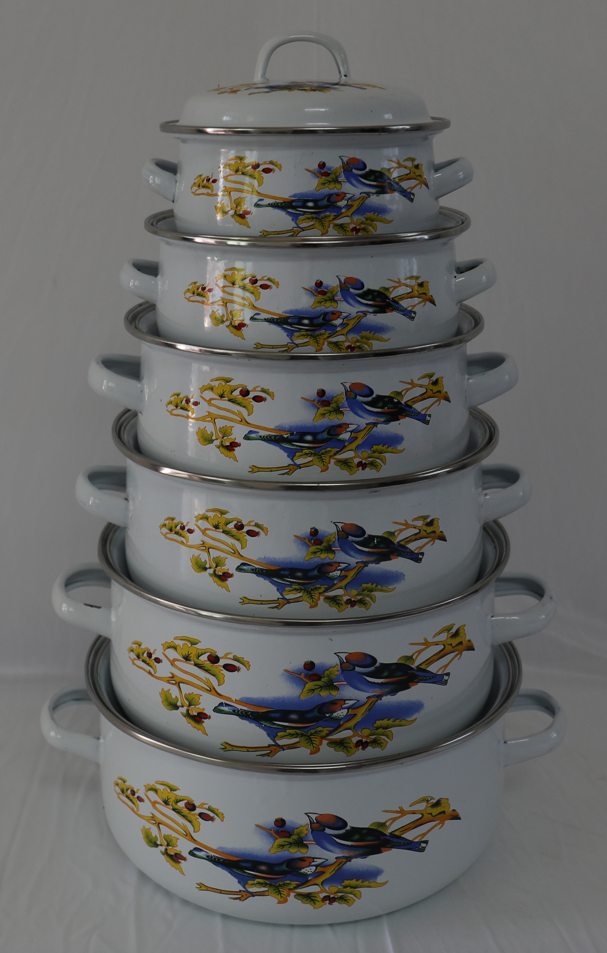 Enamel casserole