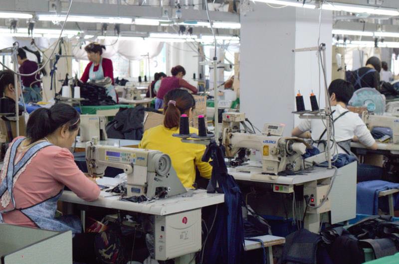 Cixi Jinsheng Import and Export Co., Ltd. – Men's shirts 1