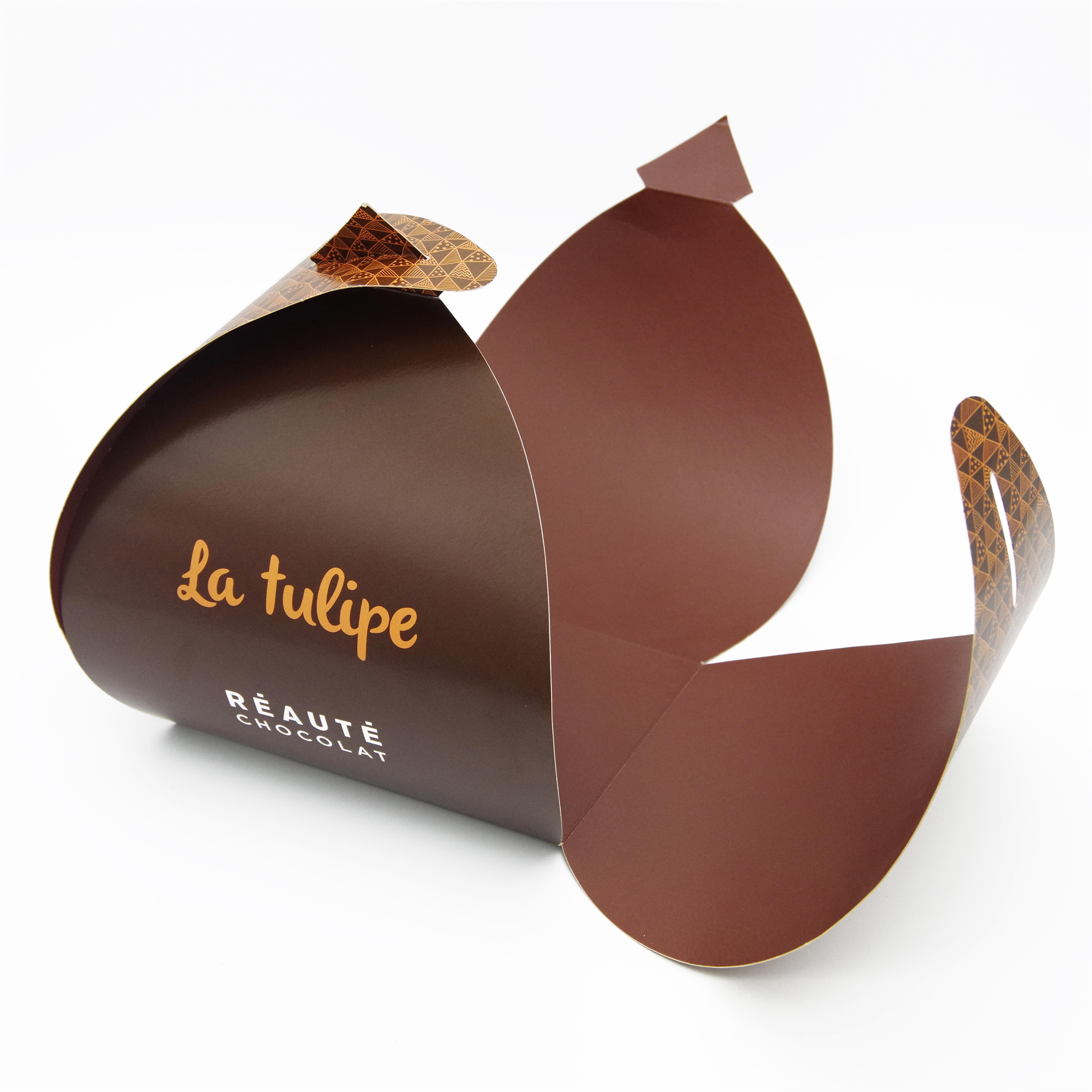 Cake packaging box