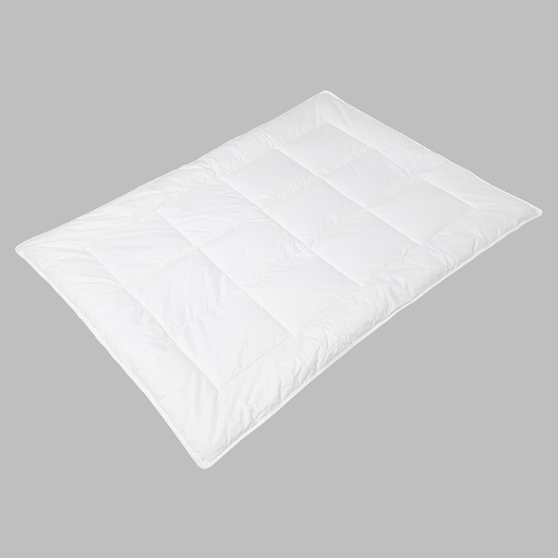 Down imitation Microfiber Quilt