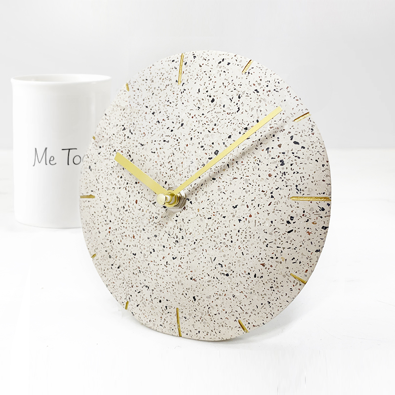 Desk clock