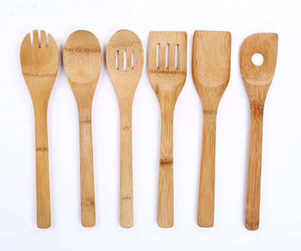 Bamboo utensils set