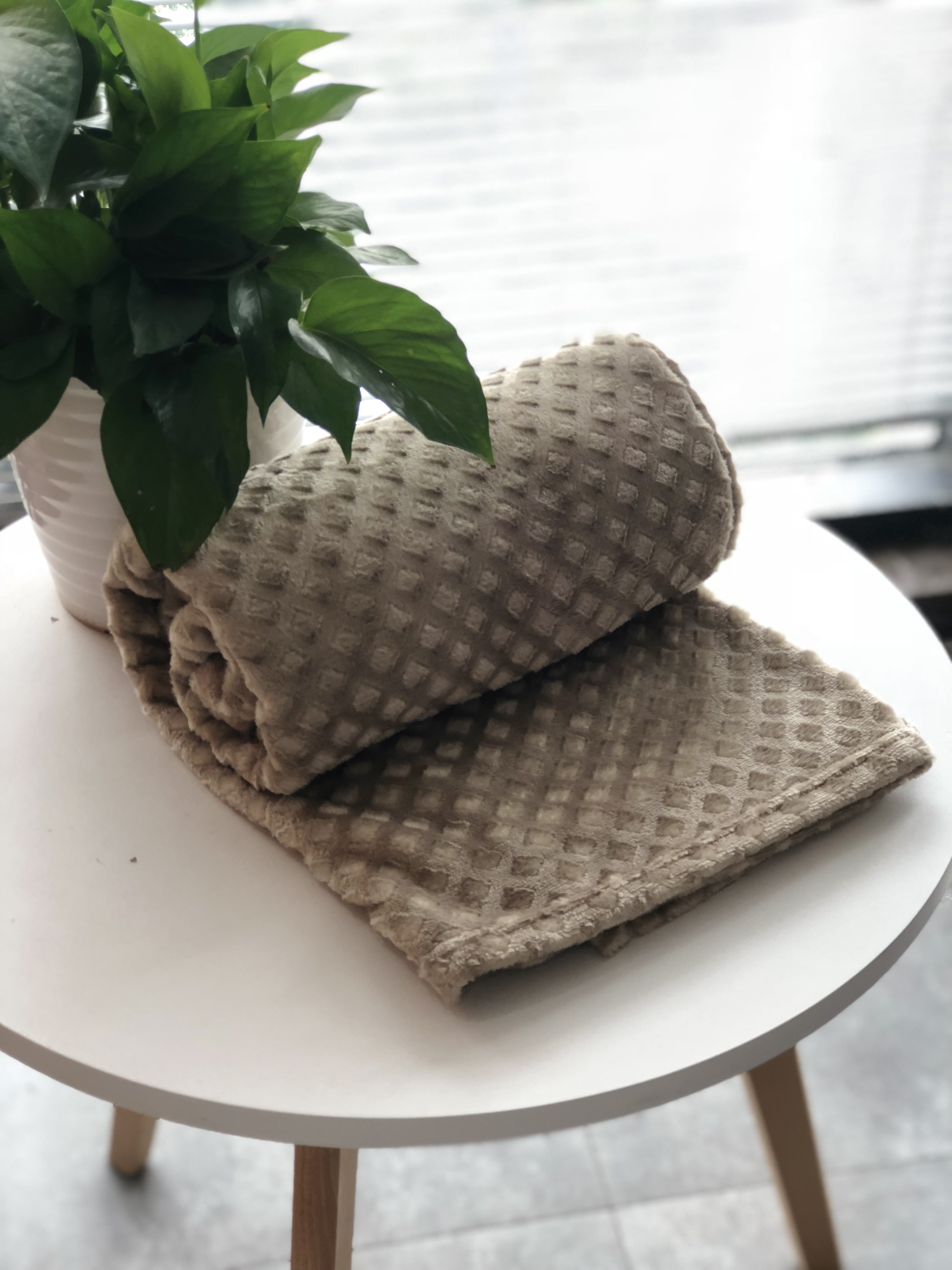 Flannel fleece jacquard blanket