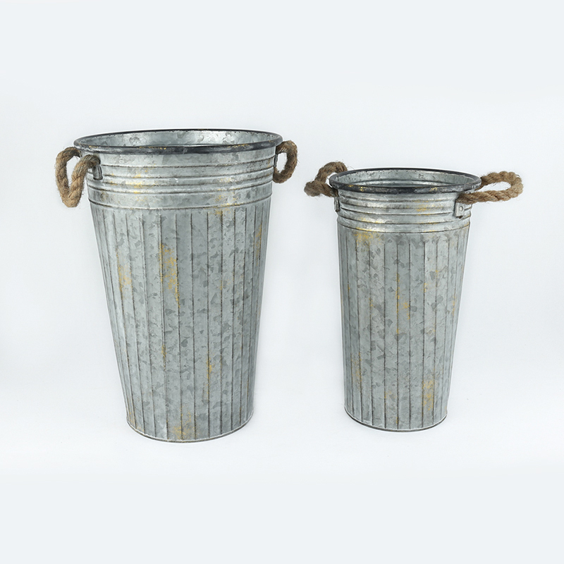 Galvanize metal french vase