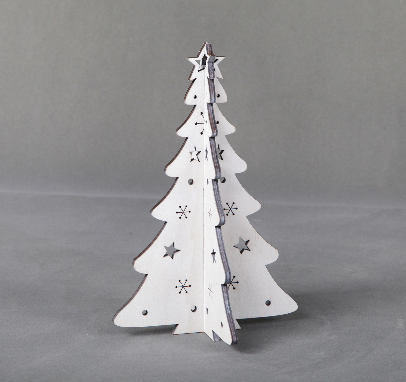 Carving Christmas tree