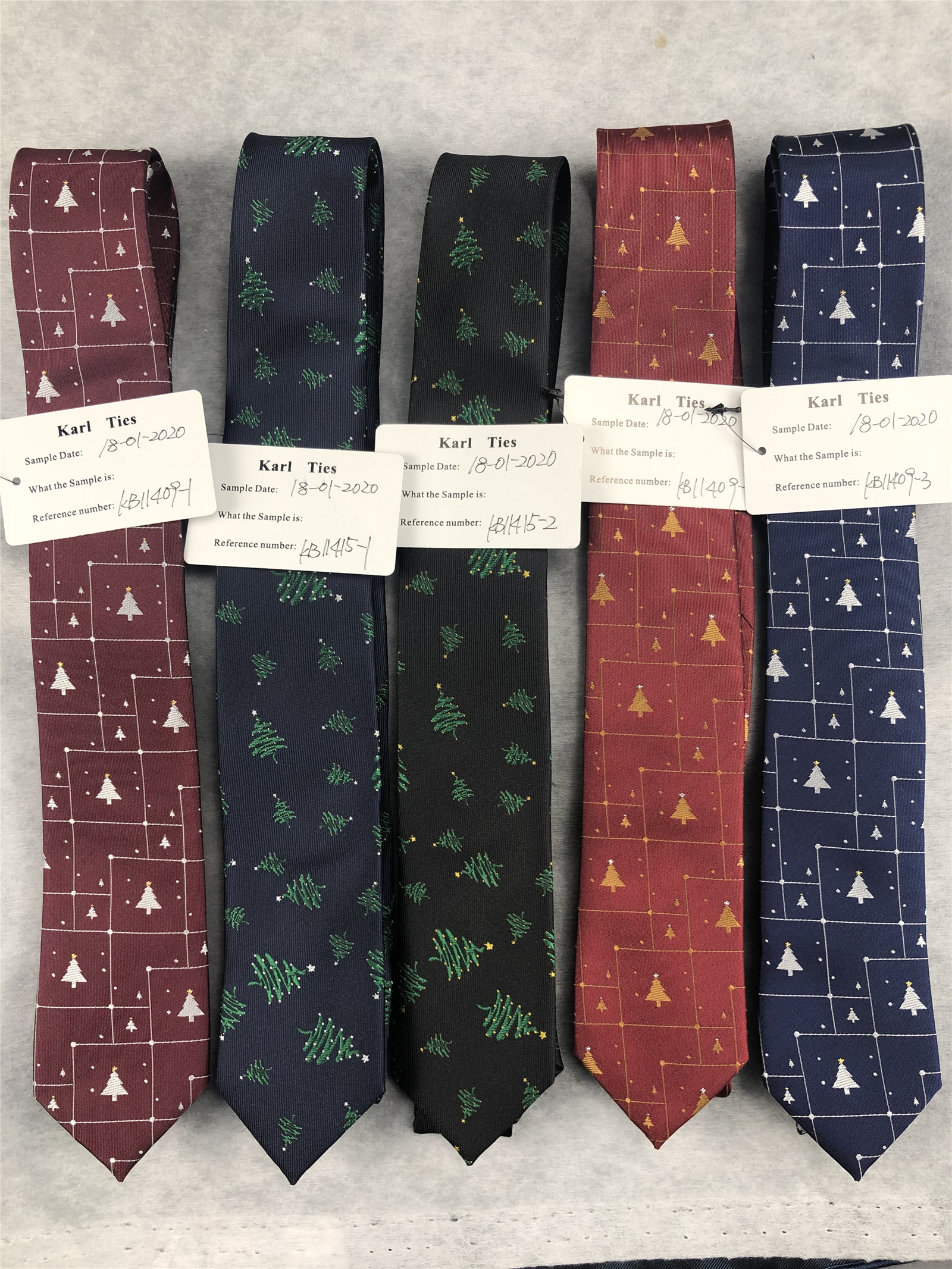 Christmas tie