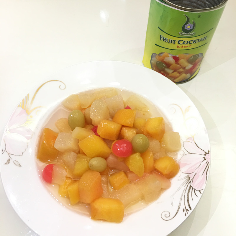 Canned fruit cocktail in syrup