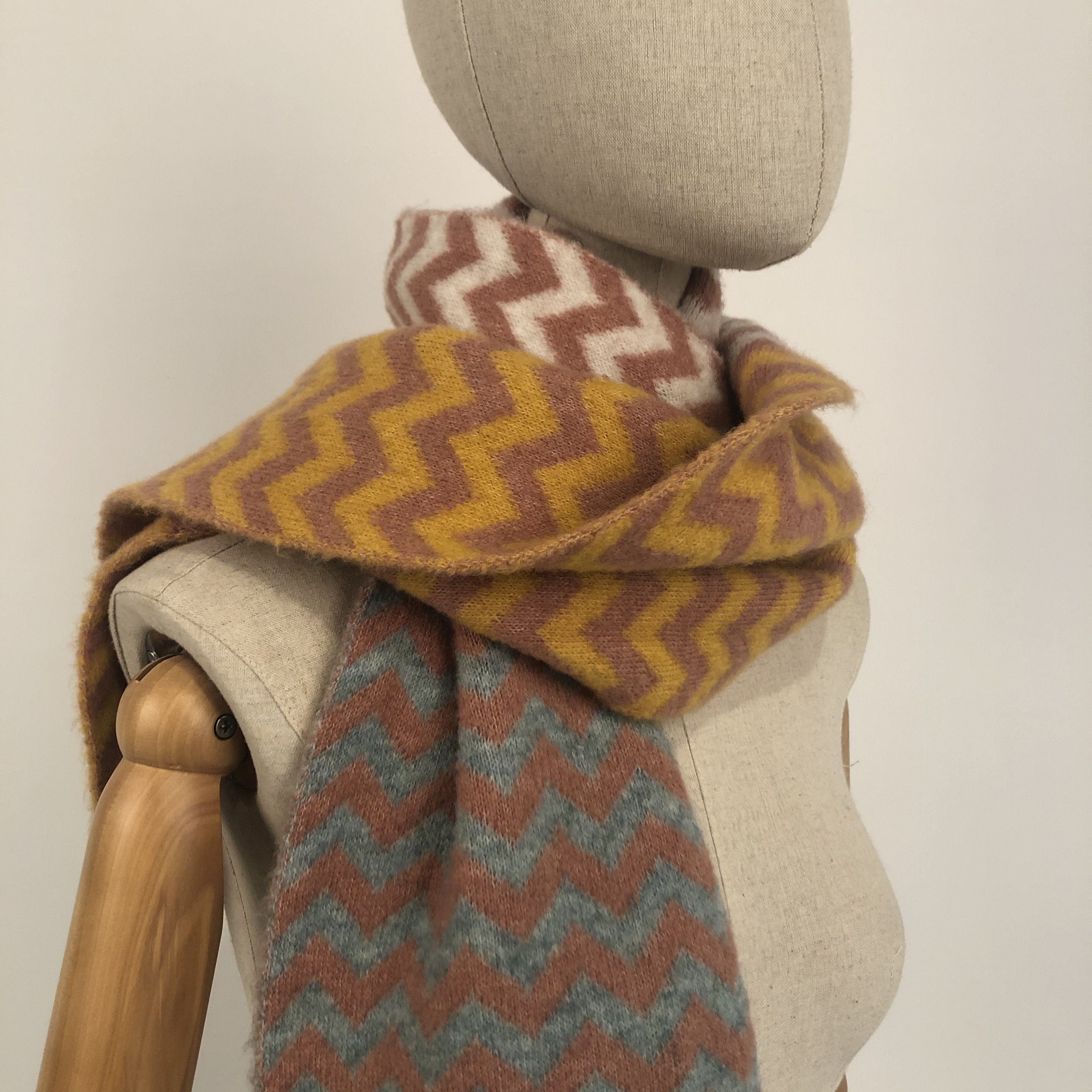 jacquard scarf