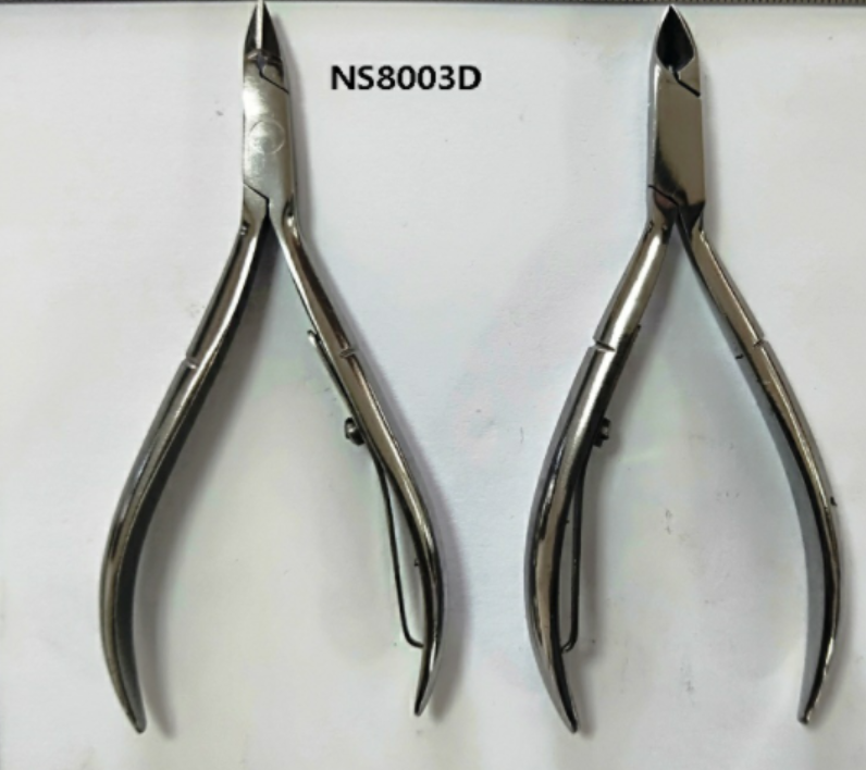 Professional Grade Stainless Steel Cuticle Nail Nipper / Nail Cutter