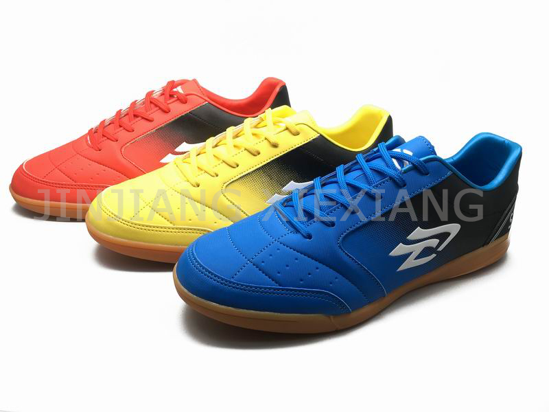 Football shoes