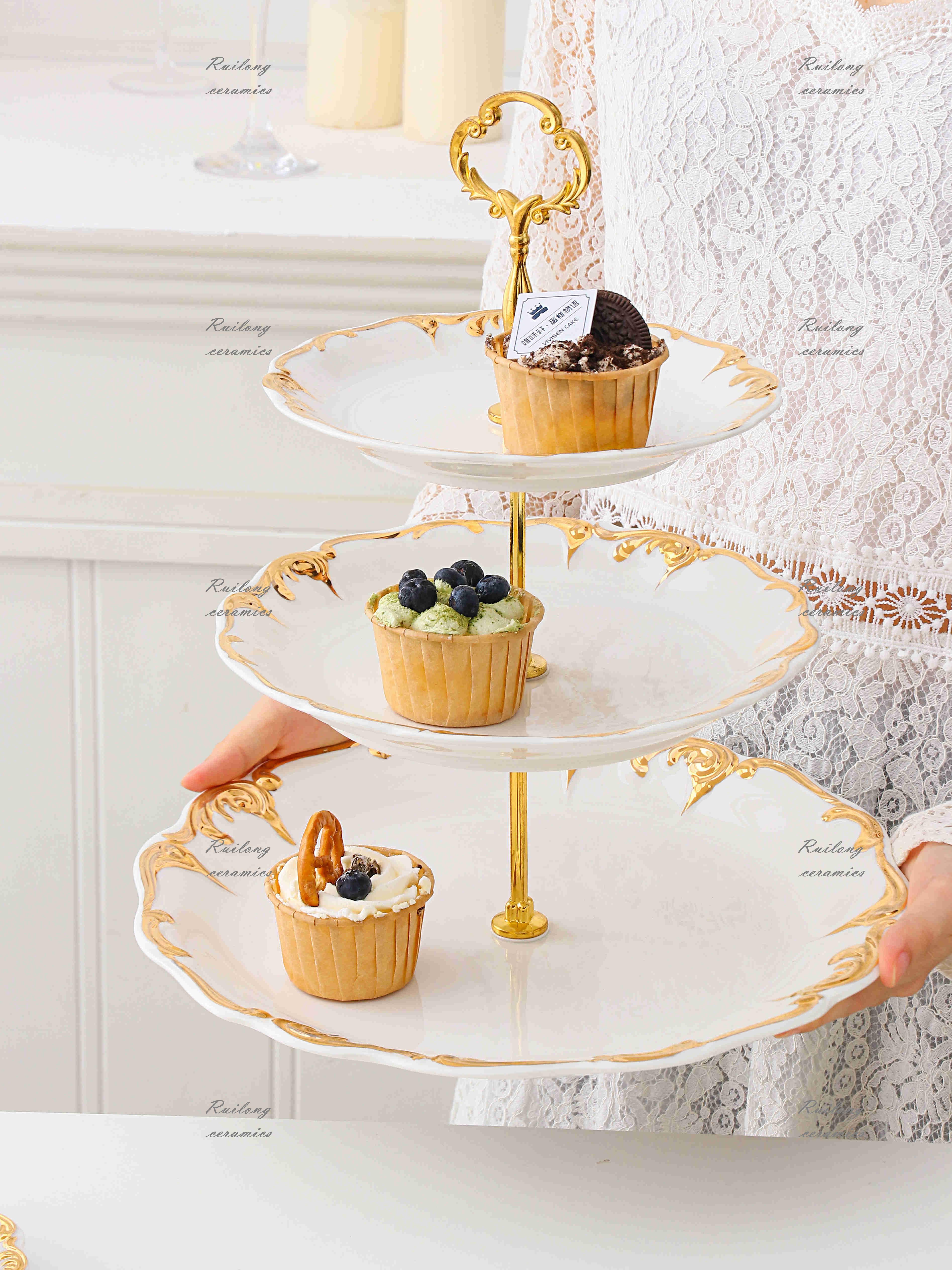 Wholesale Party Tableware Ceramic 3 Tire Cake Stand Tea Party Serving Trays Cake Stands