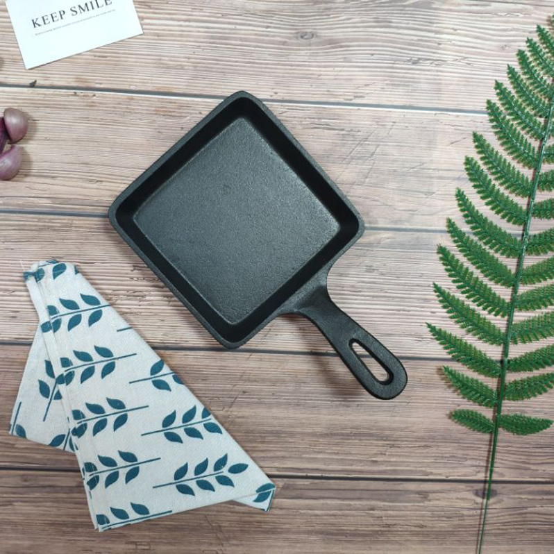 Cast iron mini pan