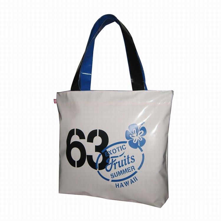 Waterproof beach tote bag