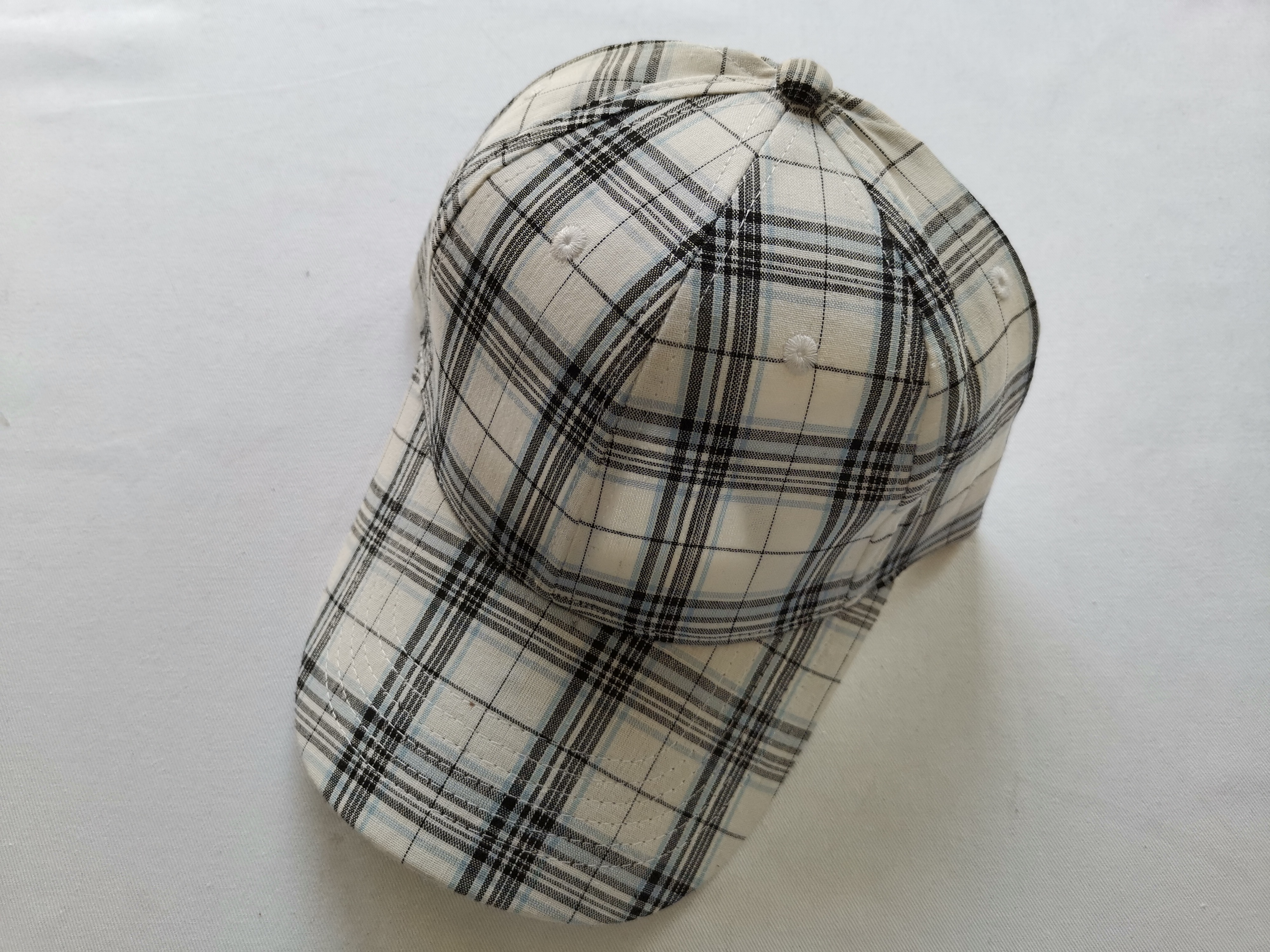 baseball cap