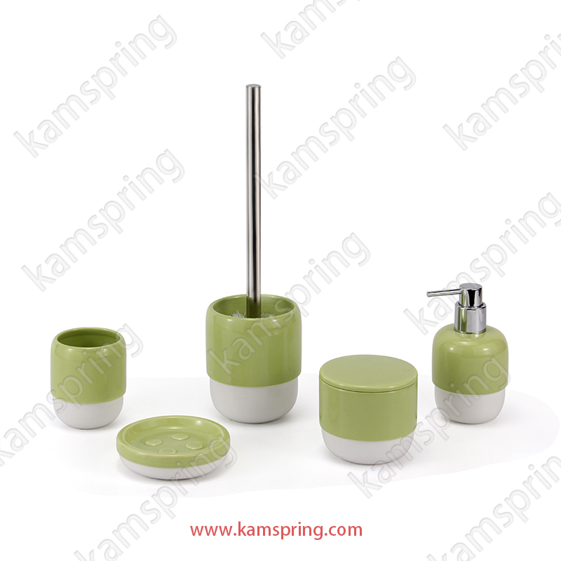 Ceramic bathroom set