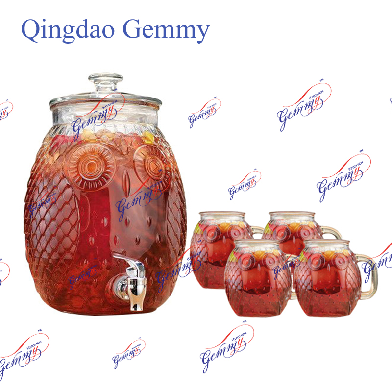 Glass beverage dispenser